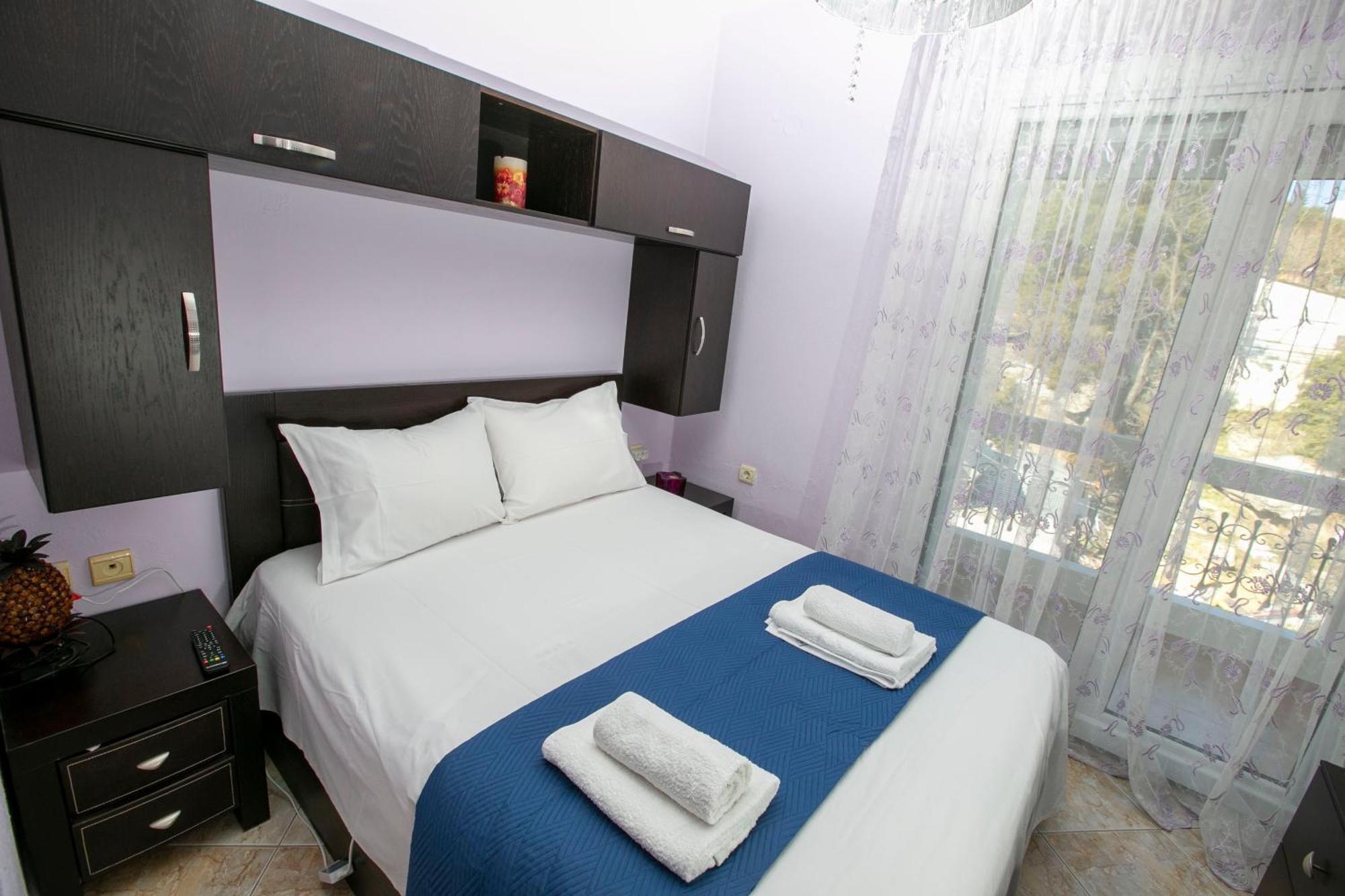 Blue Sky Appartment Kavala Esterno foto
